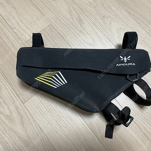 아피듀라 레이싱 프레임 팩 2.4L 팝니다