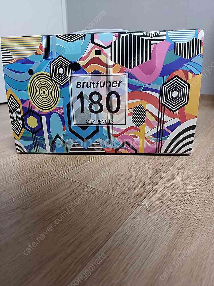 Brutfuner 브루퓨너 색연필 180색 판매--0