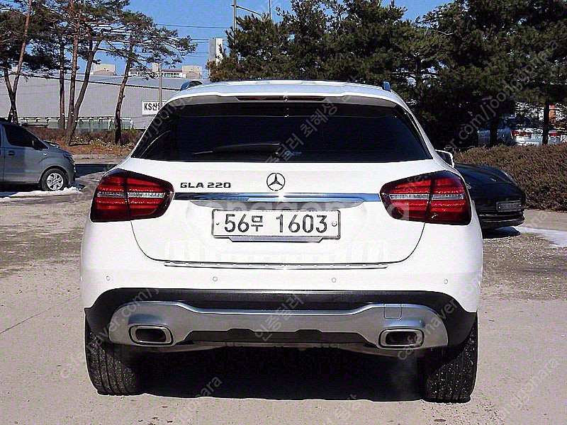 벤츠 GLA 중고 벤츠 GLA클래스 중고 흰색 2019년식 72,204km GLA220 프리미엄 개인사업자 차량구매--4