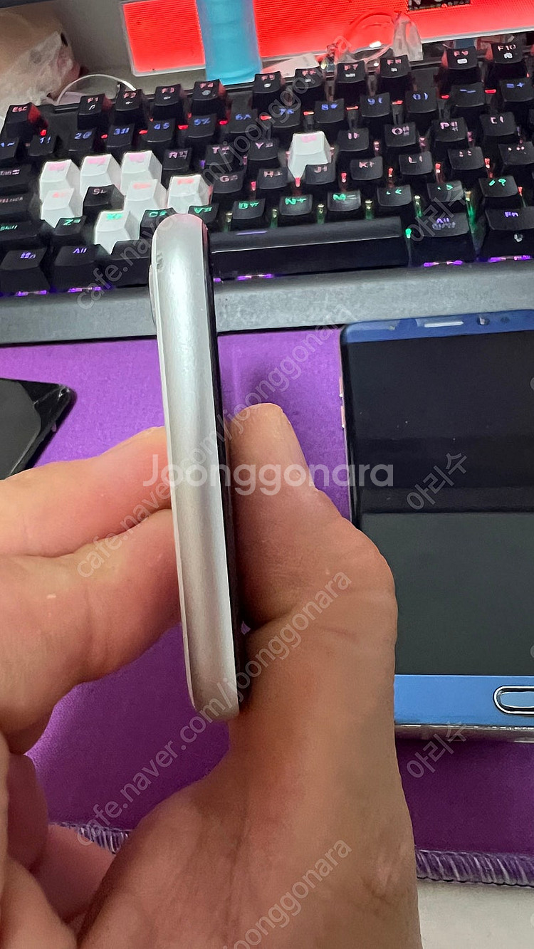 부품용 기기 팝니다 아이폰SE2 갤럭시 노트--6