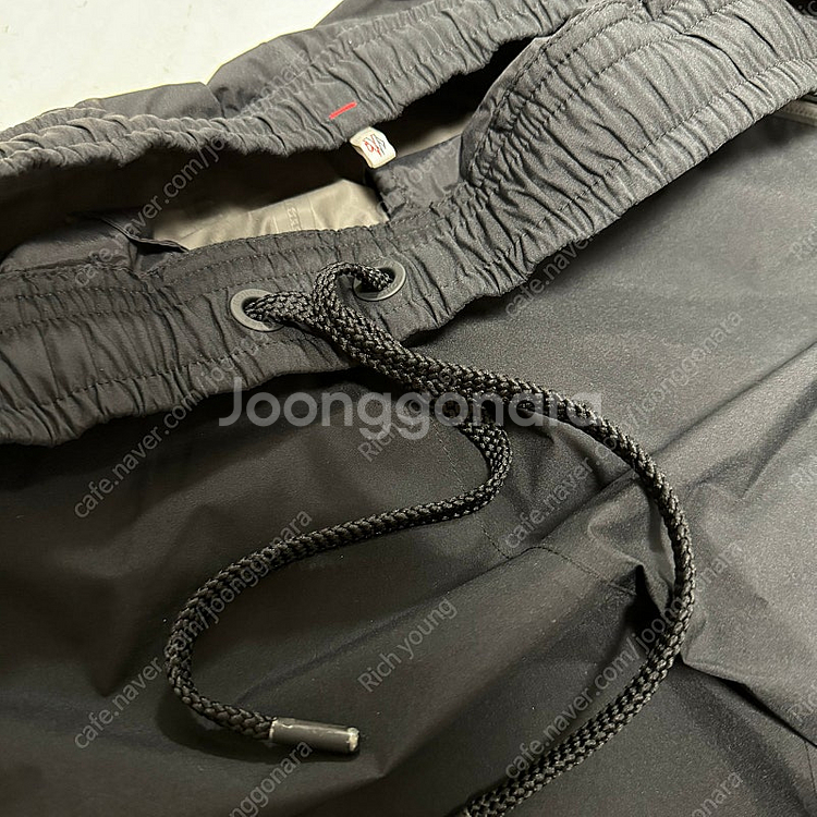 [XL] 몽클레어 고어텍스 버뮤다 팬츠 판매합니다--4