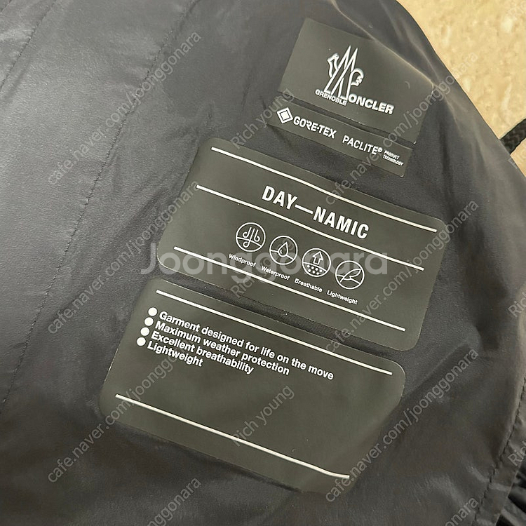 [XL] 몽클레어 고어텍스 버뮤다 팬츠 판매합니다--6