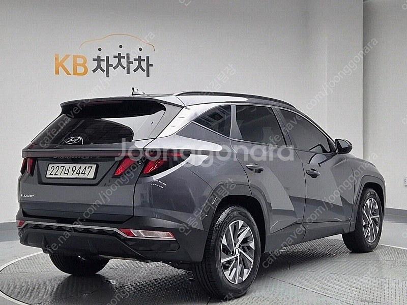 현대 투싼 (NX4) 디젤 20 2WD 프리미엄 중고차...--3