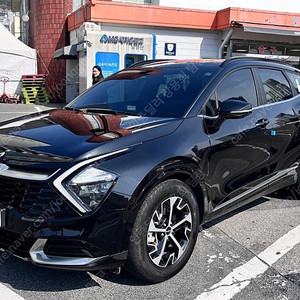 디올뉴 스포티지 중고 시세 스포티지 중고차 검정색 2022년식 35,445km 1.6 터보 HEV 2WD 시그니처 개인사업자 차량구매