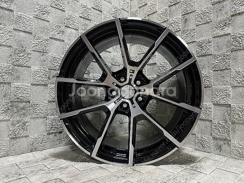 (판매)BMW G바디 728M st 19인치 블랙폴리쉬...--0