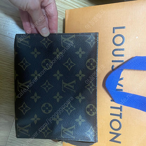 루이비통 토일렛 19