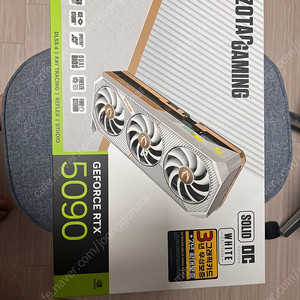 ZOTAC GAMING 지포스 RTX 5090 SOLID OC W D7 32GB 그래픽카드 팝니다