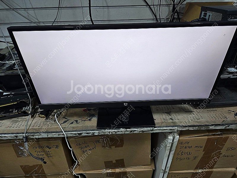크로스오버 29인치 와이드모니터 저렴하게 팝니다.--1