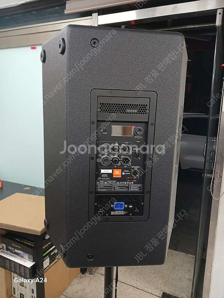 JBL 최고급 파워드 스피커 SRX815P, SRX81...--1