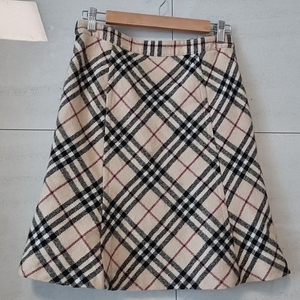 BURBERRY 버버리 블루 라벨 노바체크 스커트