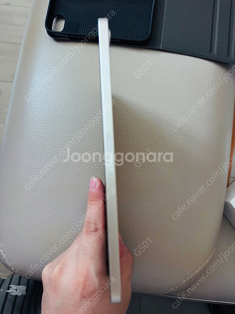 아이패드 미니6 스타라이트 64기가 팝니다--2