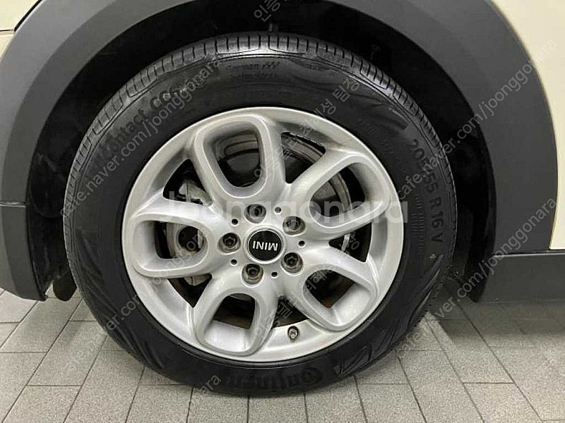 중고 미니쿠퍼 중고 가격 쿠퍼 중고차 흰색 2017년식 87,377km 5도어 파인 레더 에디션 3세대 차상태 완벽...--7