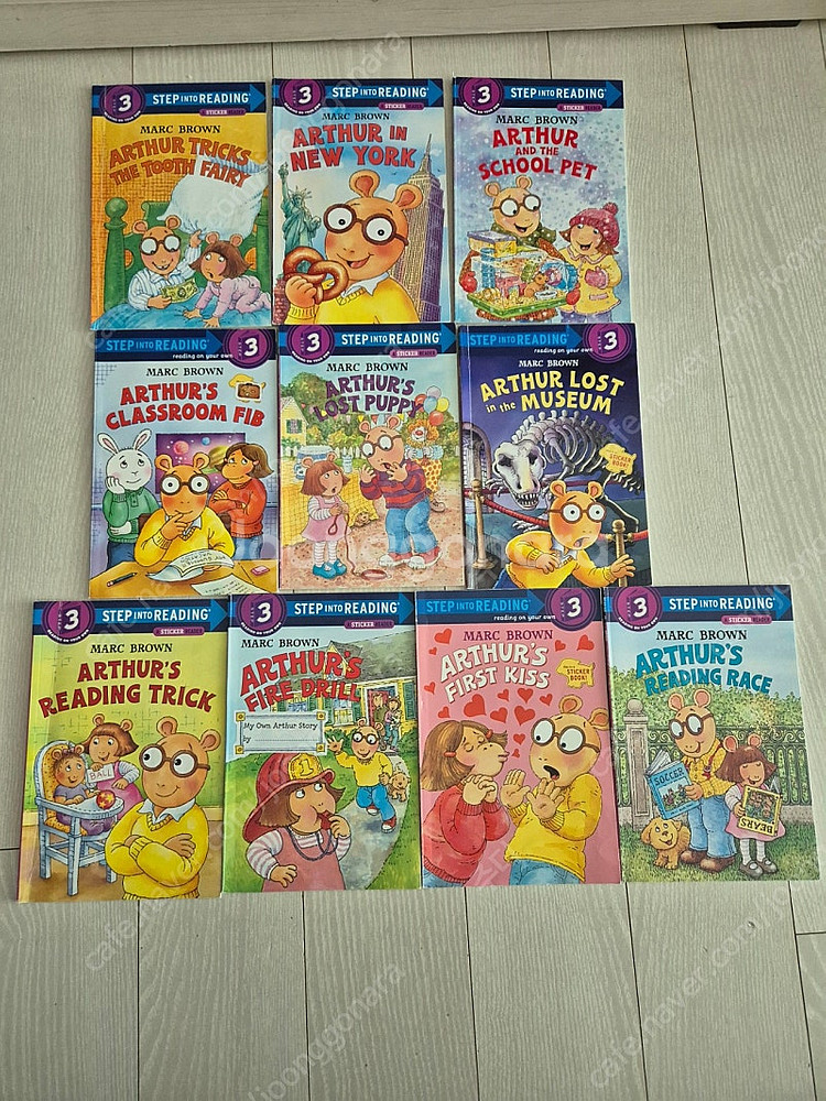 아서( Arthur) 리더스북30권과 dvd 10개--0