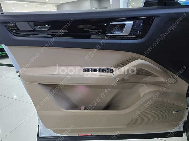 포르쉐 카이엔 중고 포르쉐 중고 수입중고자동차 흰색 2...--9