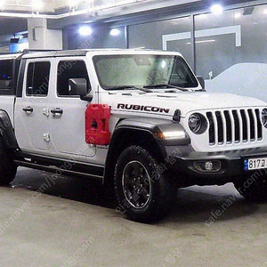 75,631 km 지프 글래디에이터 중고 지프 중고차 3.6 루비콘 4WD 실매물인증중고차 흰색