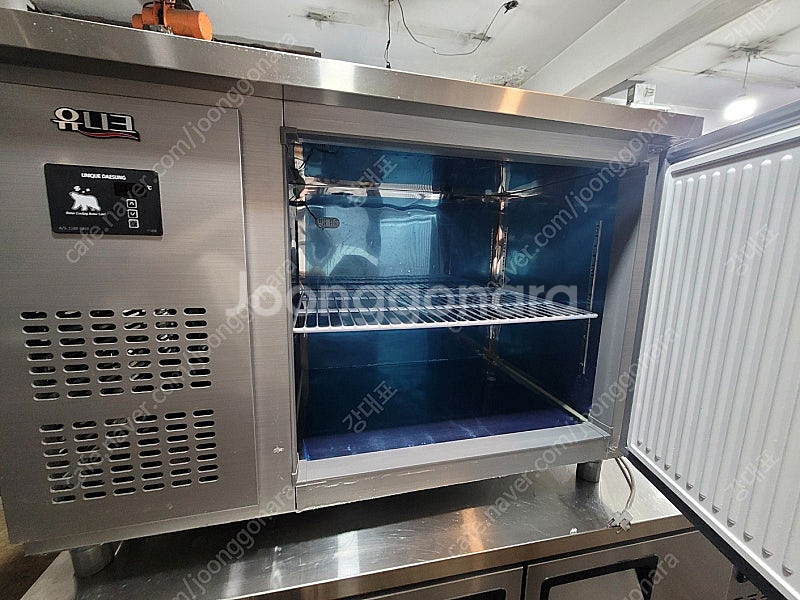 [판매]업소용 냉동고 1200테이블냉동고 21년식--6