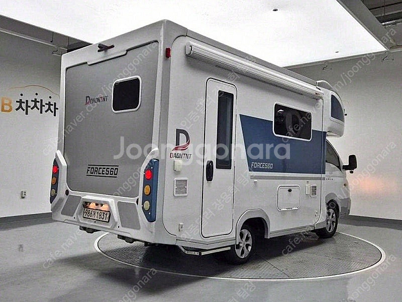 캠핑카 중고 포터2 흰색 2022년식 14,000km ...--3