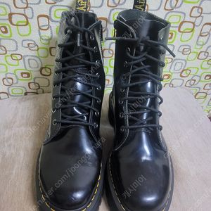 닥터마틴 8홀 제이든 부츠 275