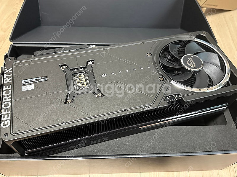 ASUS ROG Astral 지포스 RTX 5080 아...--4