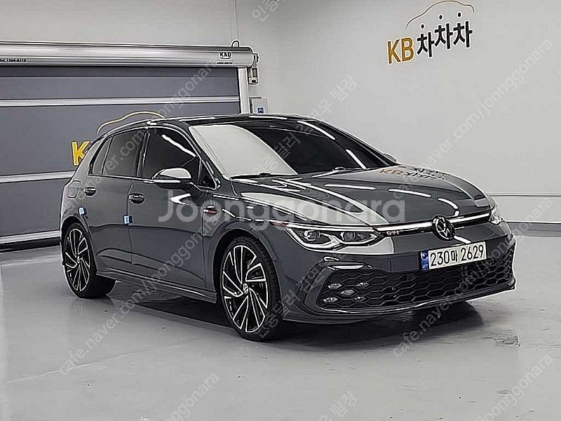 회색 폭스바겐 골프 중고 8세대 2.0 GTI 중고차거...--9