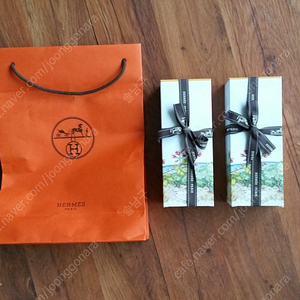 에르메스 운 자르뎅 아 시테르 모이스춰 라이딩 바디 로션 + 헤어 앤 바디 샤워 젤 팝니다