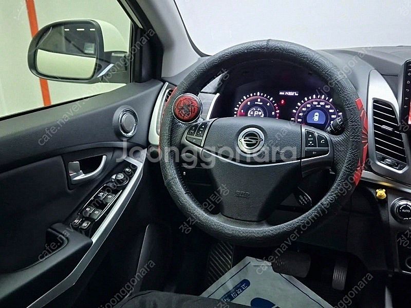 KG모빌리티(쌍용) 뉴코란도C 2WD 20 CVT 판매...--8