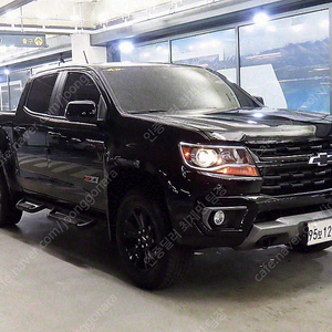 쉐보레 콜로라도 중고 가격 콜로라도 중고차 픽업트럭 중고 검정색 2022년식 34,012km 3.6 Z71-X 미드나잇 4WD 중고차카페