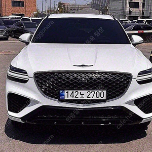 25,702 km 제네시스 GV70 중고 제네시스 중고 2023년식 2.5T 가솔린 AWD 스포츠 실매물 인증중고차 흰색