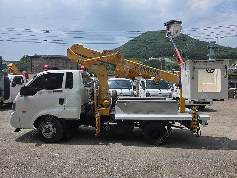 17m 작업 1.2톤 고소작업차 동해기계항공 DHS17AP 팝니다. 이미지