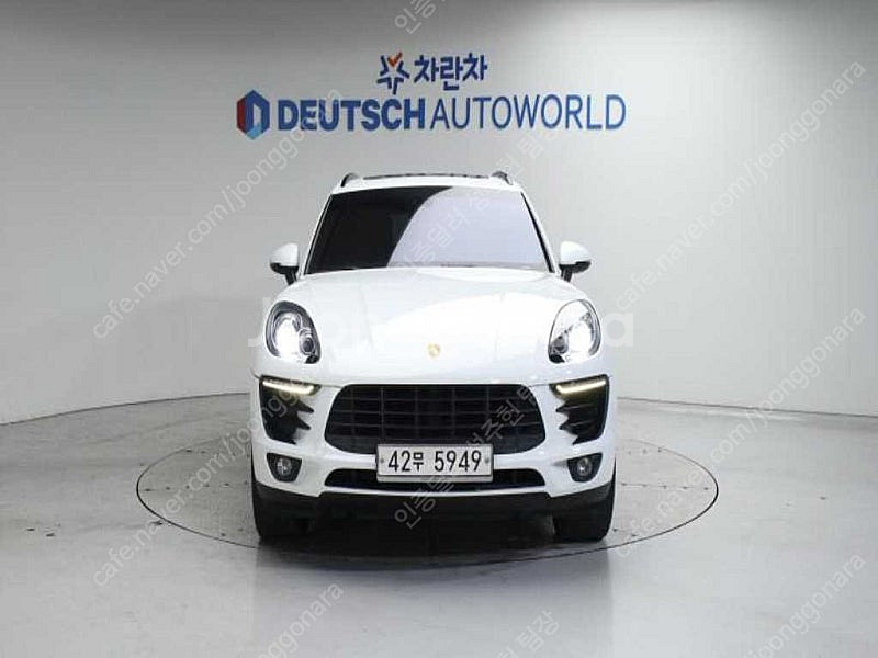 중고차 포르쉐 마칸 중고 흰색 2015년식 디젤 3.0...--3