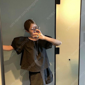 아웃핏 퍼프 블라우스 / 드레송