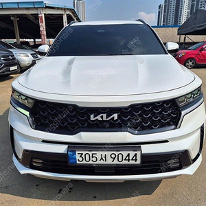 쏘렌토 중고 가격 쏘렌토 하이브리드 중고 쏘렌토 중고차 흰색 2023년식 37,001km HEV 1.6 2WD 그래비티 중고자동차시세표