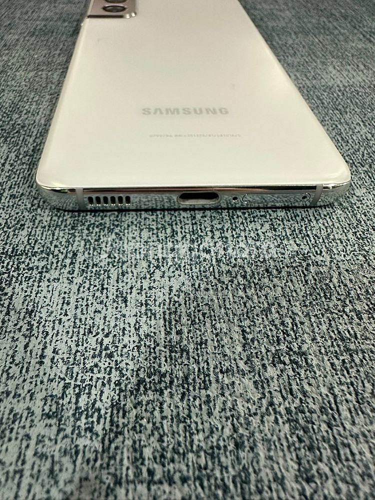 (파손없는 가성비 최고폰) 갤럭시S21 256G 화이트...--8