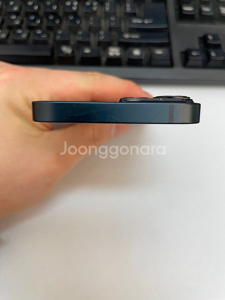 아이폰13미니 블랙 128GB 상태좋은중고35만팝니다.--3
