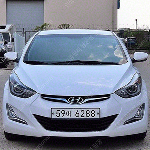 아반떼 중고차 아반떼 더 뉴 아반떼 중고 흰색 2015년식 89,457km 1.6 GDI 모던 수원중고차
