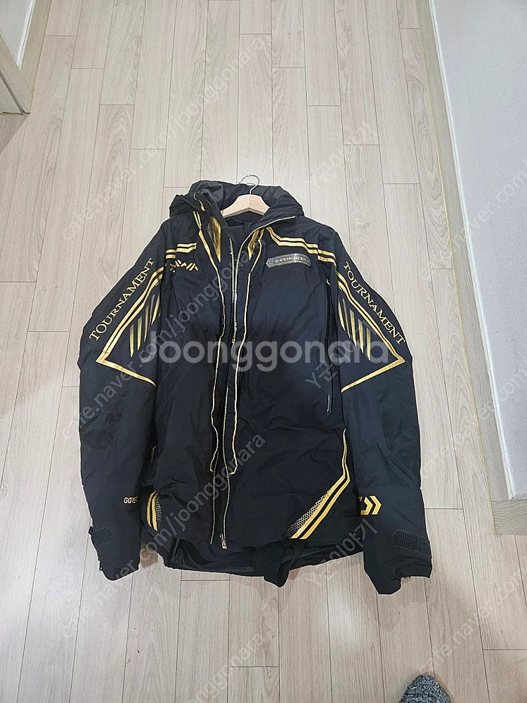 다이와 토너먼트 동계용 낚시복 (오리털 내피 포함)--1