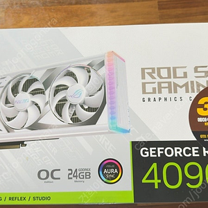 Asus ROG STRIX RTX4090 OC 화이트