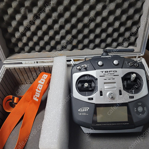 후타바 T8FG RC 조종기