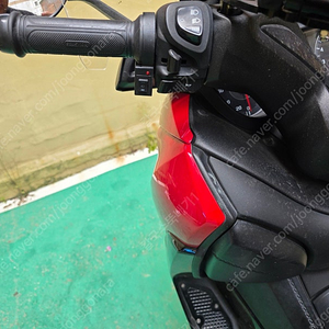 xmax 300 2021년식 100700km 올수리