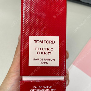 톰포드 국문 30ml 일렉트릭체리 판매합니다