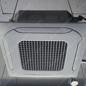 LG 천장형 에어컨 2대 (40평대, 냉난방), 캐리어 벽걸이 에어컨 (냉난방) 저렴하게 판매합니다