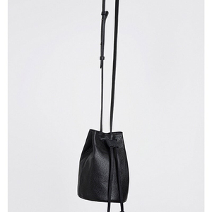 베르데오시도 verdeossido Micro Sailor Bag - in Cow Leather (Black)