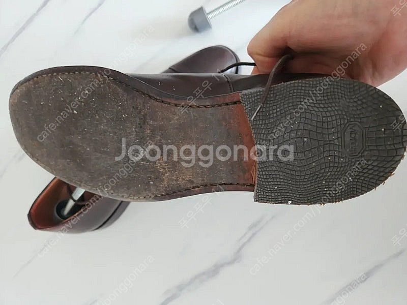 처치스 콘술 브라운 UK8 F--4