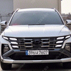 투싼 중고 투싼 중고가격 투싼 중고차 흰색 2024년식 8,938km 가솔린 1.6 터보 2WD 프리미엄 신용카드 차량구매