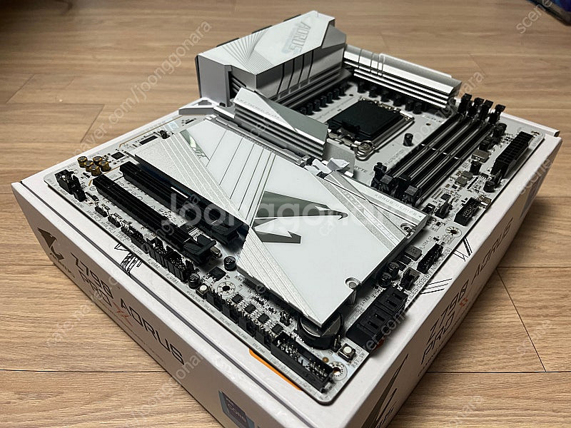 기가바이트 Z790 AORUS PRO X 화이트--5
