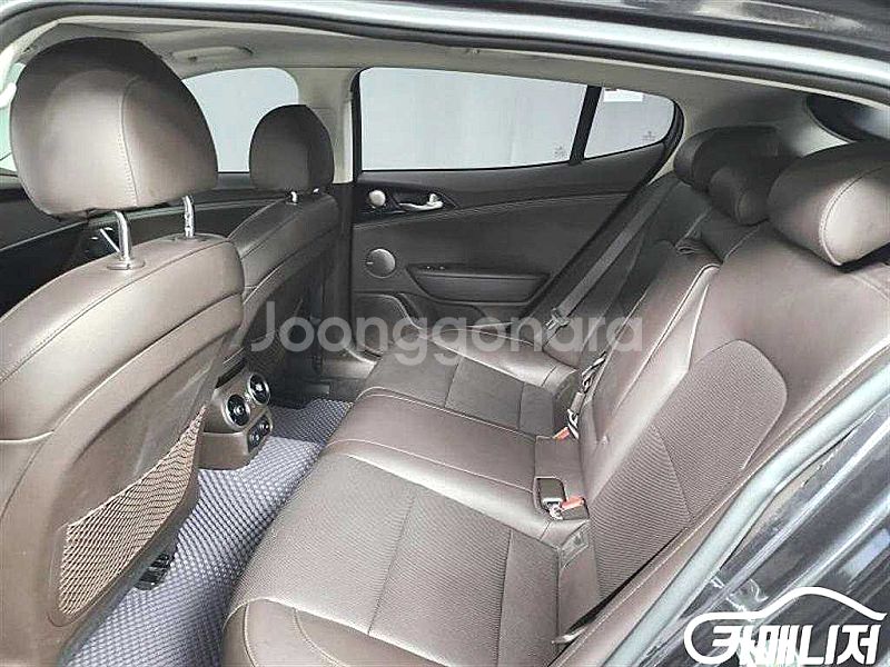 [기아]스팅어 디젤 2.2 AWD 플래티넘 2018 년...--9