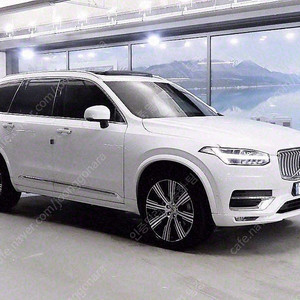 16,500 km 볼보 XC90 중고 볼보 중고차 2.0 B6 AWD 인스크립션 중고자동차 중고리스할부 흰색