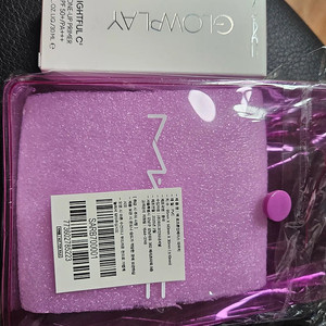 맥 mac 글로우 플레이 라이트풀 C3 톤업프라이머 로지라벤더 새제품과 파우치 셋트