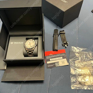 태그호이어 아쿠아레이서 흰판 41mm 판매합니다.