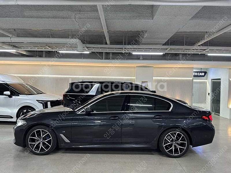 BMW 5시리즈 수입중고차시세 2022년식 13,888...--5